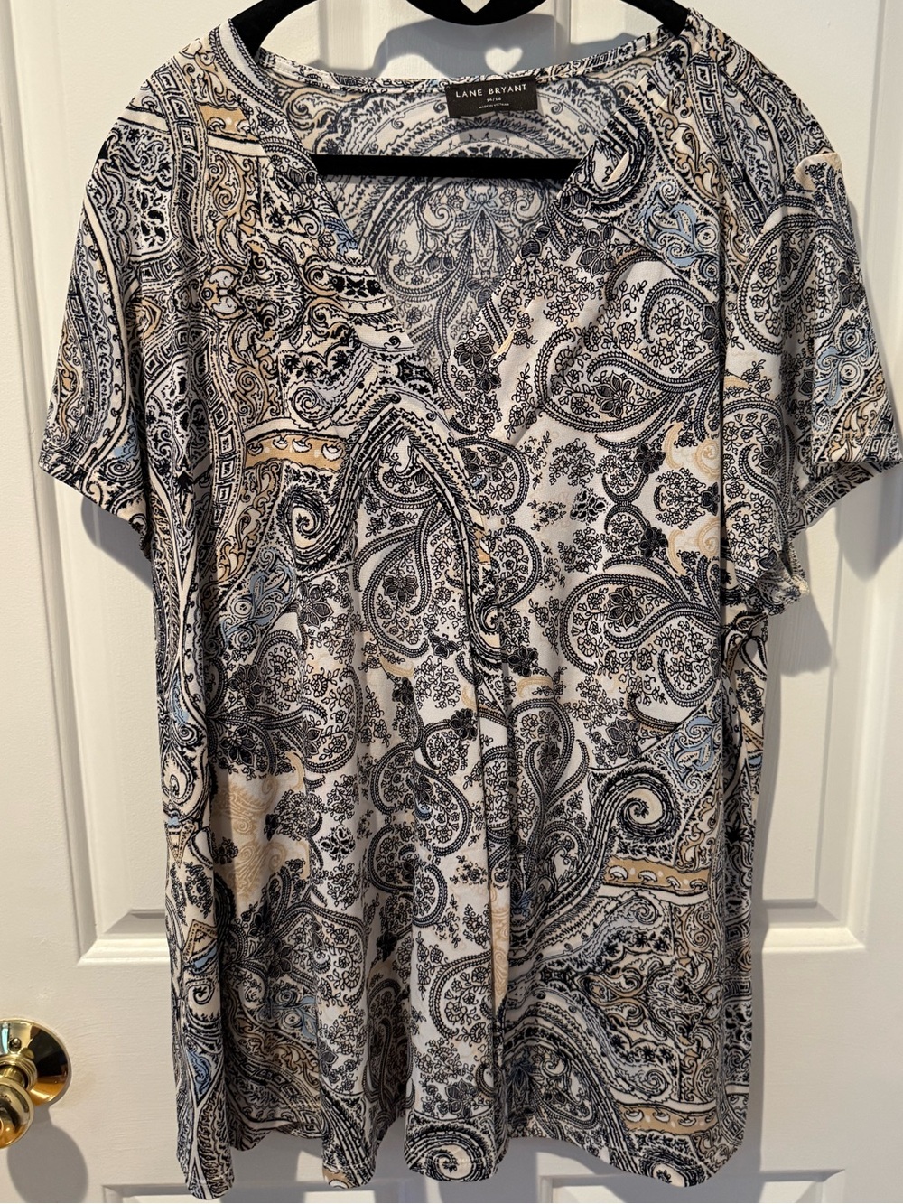 Lane Bryant Navy Paisley Short Sleeve V-Neck Tee 14/16